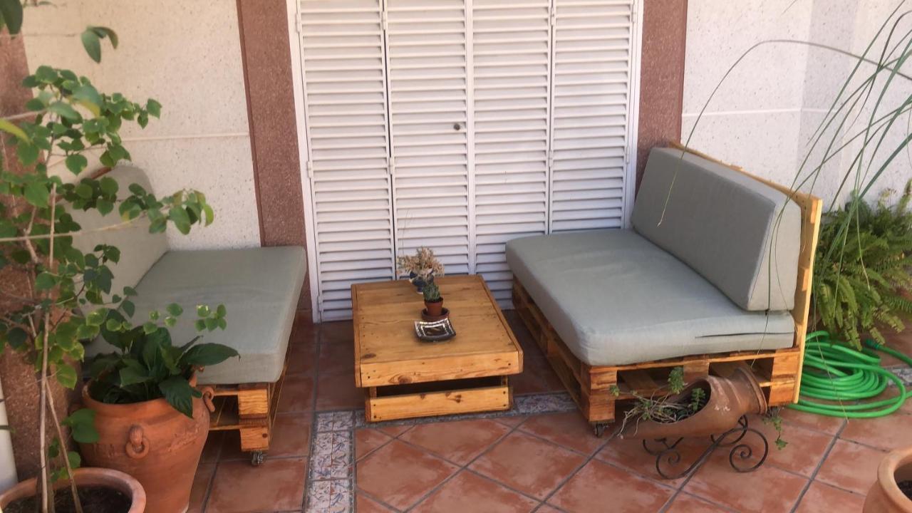 Apartament Familia Anfitriona Acoge Terraza Sewilla Zewnętrze zdjęcie