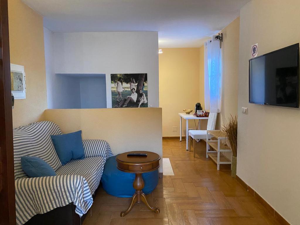 Apartament Familia Anfitriona Acoge Terraza Sewilla Zewnętrze zdjęcie